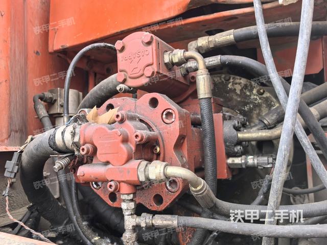 液壓泵斜45?左(大件艙室) 液壓泵斜45?左(大件艙室)