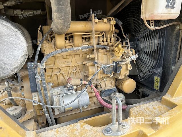 發(fā)動(dòng)機(jī)整體俯視（整機(jī)外觀）