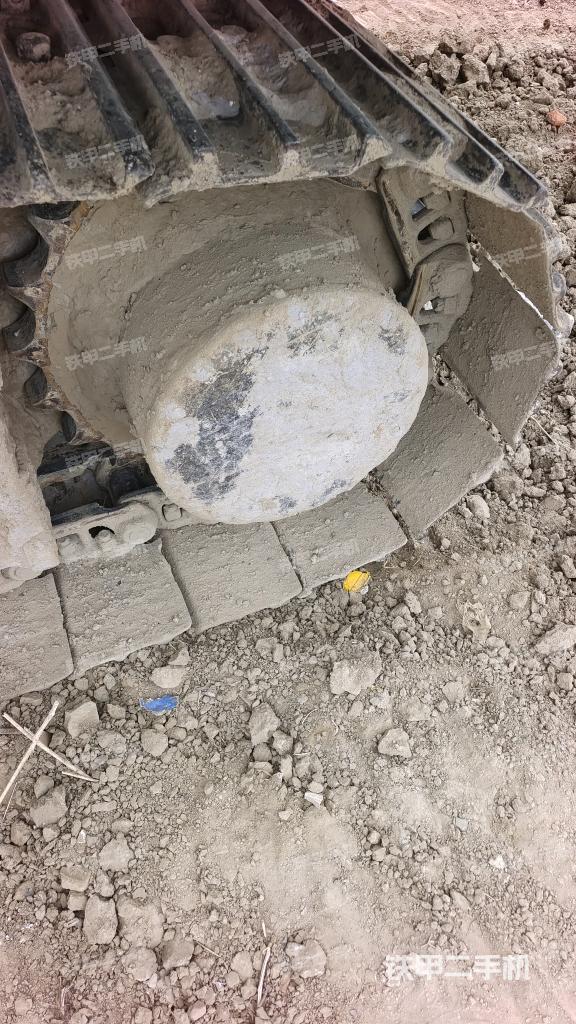 右驱动轮（行走机构）