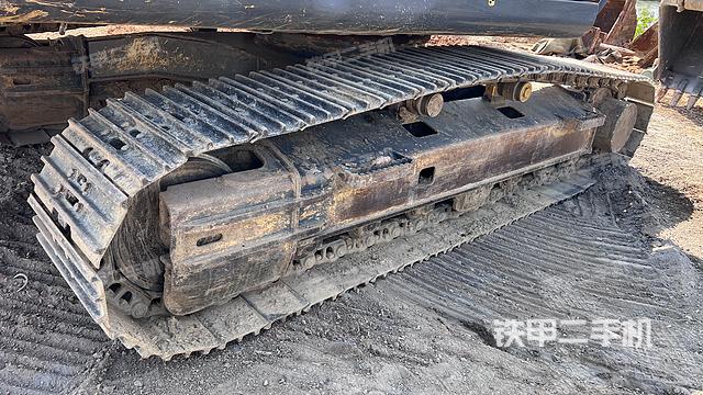 单侧履带整体（整机外观）