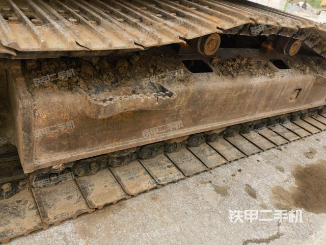 單側(cè)履帶整體（整機(jī)外觀）