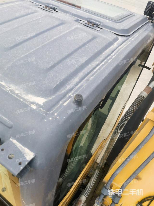 駕駛室頂部（整機(jī)外觀）