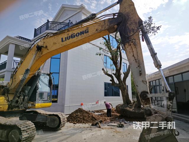 大臂整體?右側(cè)(工作和回轉(zhuǎn)裝置) 大臂整體?右側(cè)(工作和回轉(zhuǎn)裝置)