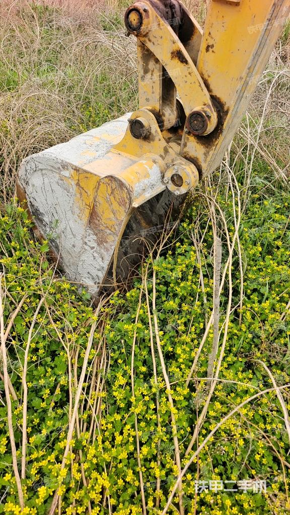 鏟斗右后整體（工作和回轉(zhuǎn)裝置）