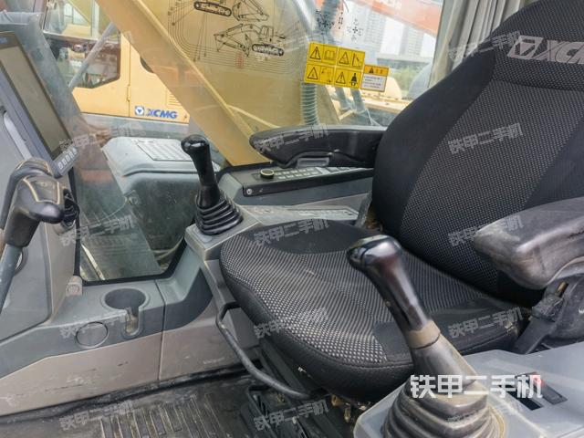 駕駛室整體（整機(jī)外觀）