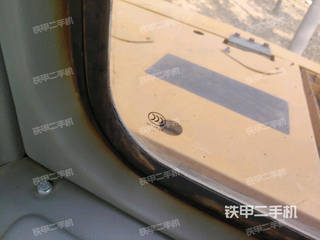 后窗玻璃角標(biāo)（駕駛室部分）