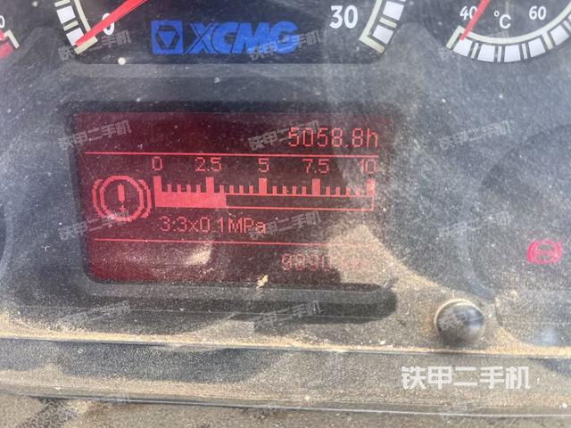 小時(shí)表（壓路機(jī)駕駛室）