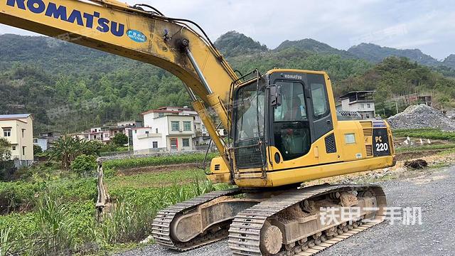 整機右后45°(整機外觀) 整機右后45°(整機外觀)