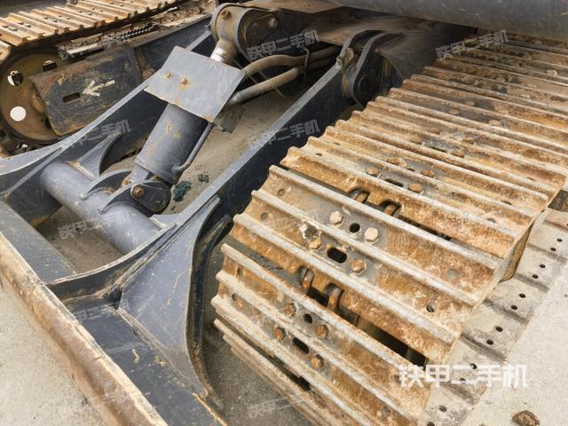 駕駛室頂部（整機(jī)外觀）