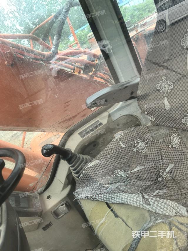 顯示屏?(駕駛室部分) 顯示屏?(駕駛室部分)