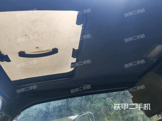 頂棚整體(駕駛室部分) 頂棚整體(駕駛室部分)