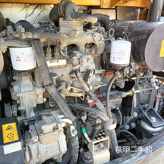 發(fā)動(dòng)機(jī)整體俯視(整機(jī)外觀) 發(fā)動(dòng)機(jī)整體俯視(整機(jī)外觀)