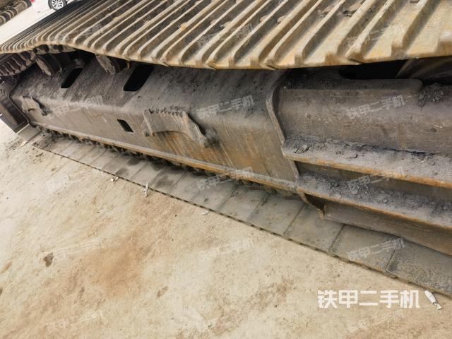 單側(cè)履帶整體（整機(jī)外觀）