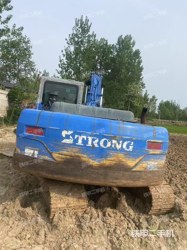 駕駛室頂部（整機(jī)外觀）