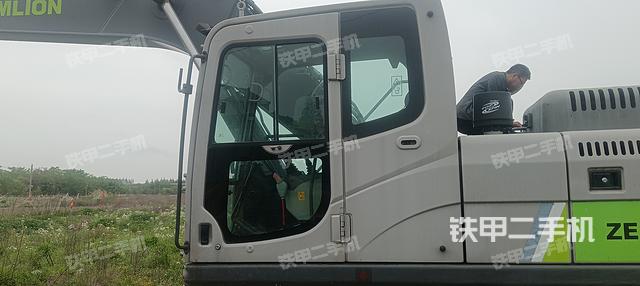 駕駛室整體（整機(jī)外觀(guān)）