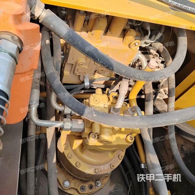 回轉(zhuǎn)馬達(dá)（上車部件）