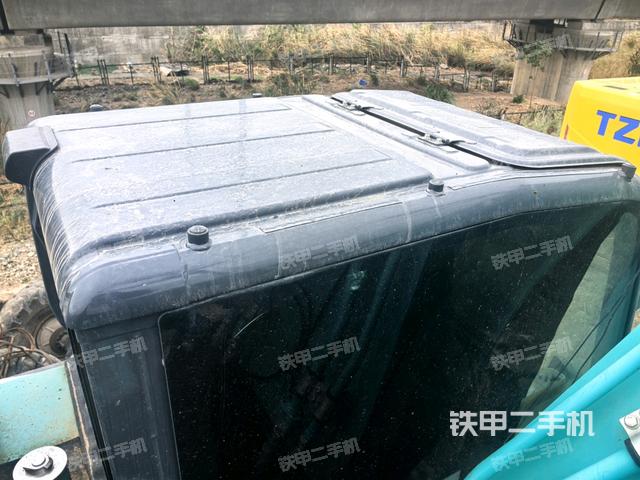 駕駛室頂部俯視(上車部件) 駕駛室頂部俯視(上車部件)
