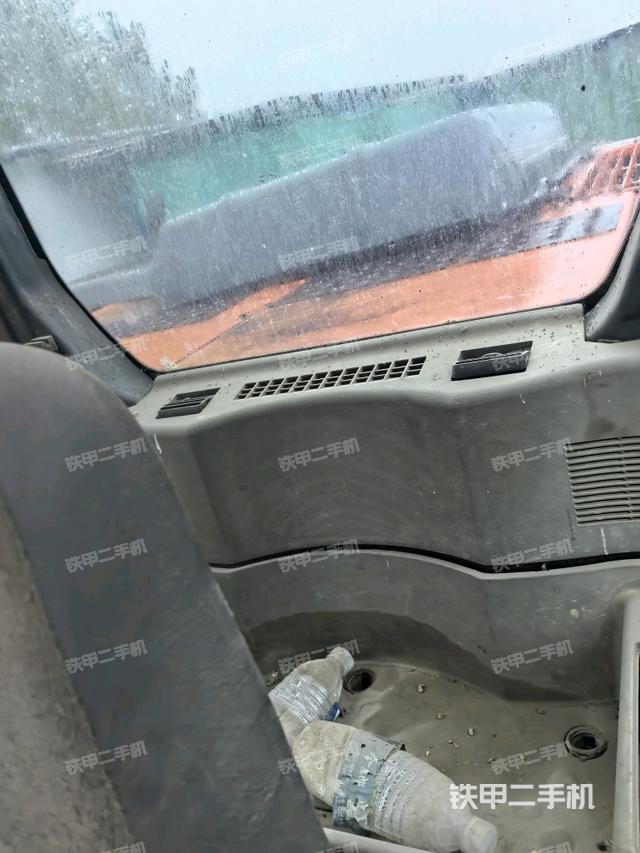 座椅后部（駕駛室部分）