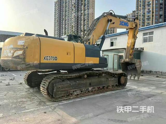 徐工XE370D挖掘机的设备实拍-第2张实拍照片