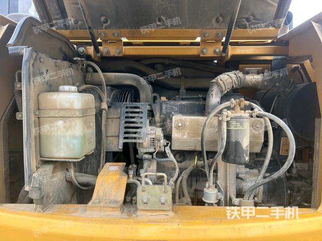 發(fā)動機整體俯視(整機外觀) 發(fā)動機整體俯視(整機外觀)