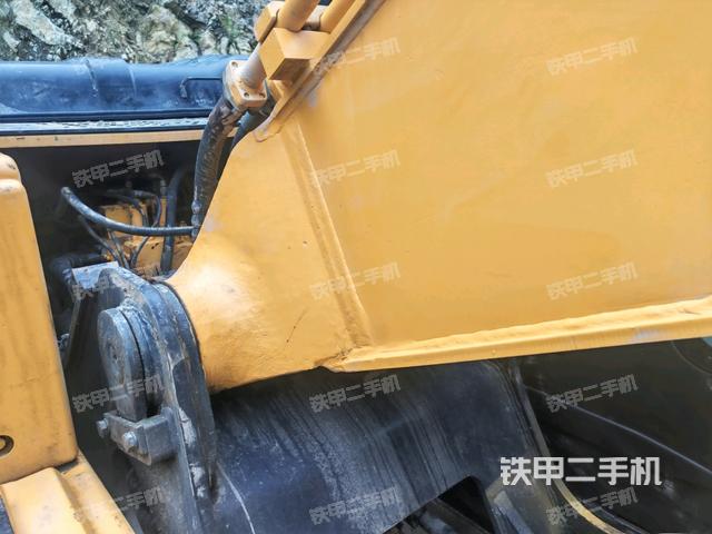 大臂根部?斜視(工作和回轉(zhuǎn)裝置) 大臂根部?斜視(工作和回轉(zhuǎn)裝置)