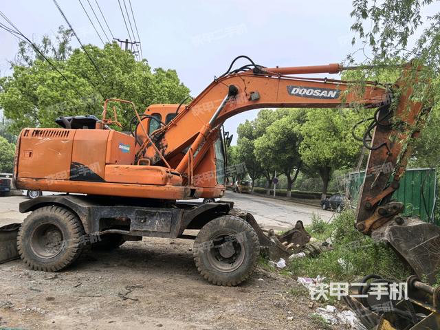 右前45(整機外觀) 右前45(整機外觀)