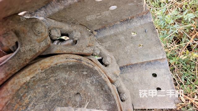 右導(dǎo)向輪（行走機(jī)構(gòu)）