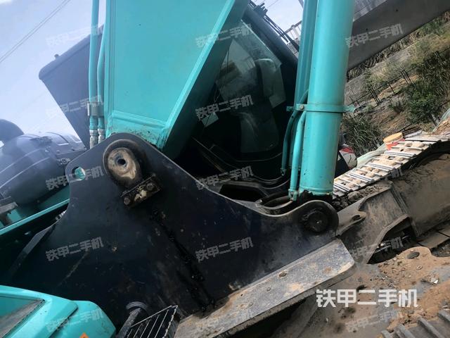 大臂根部?斜視(工作和回轉裝置) 大臂根部?斜視(工作和回轉裝置)