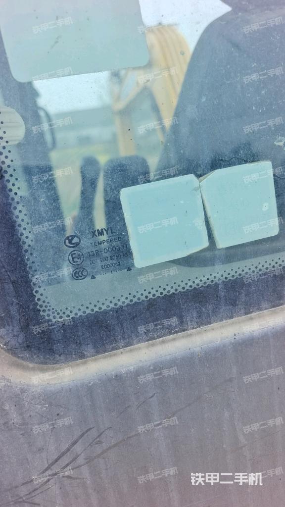 后窗玻璃角標(biāo)（駕駛室部分）