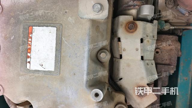 气门室盖螺丝特写（上车部件）