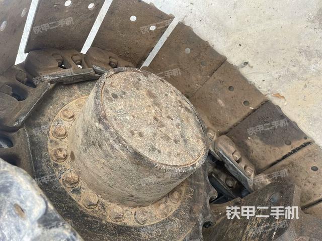 右側(cè)行走馬達蓋板（行走機構(gòu)）