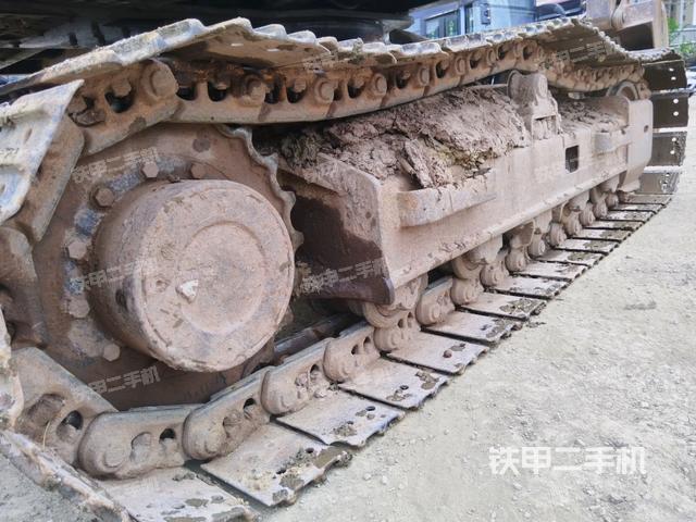 左側(cè)履帶整體?（行走機(jī)構(gòu)）