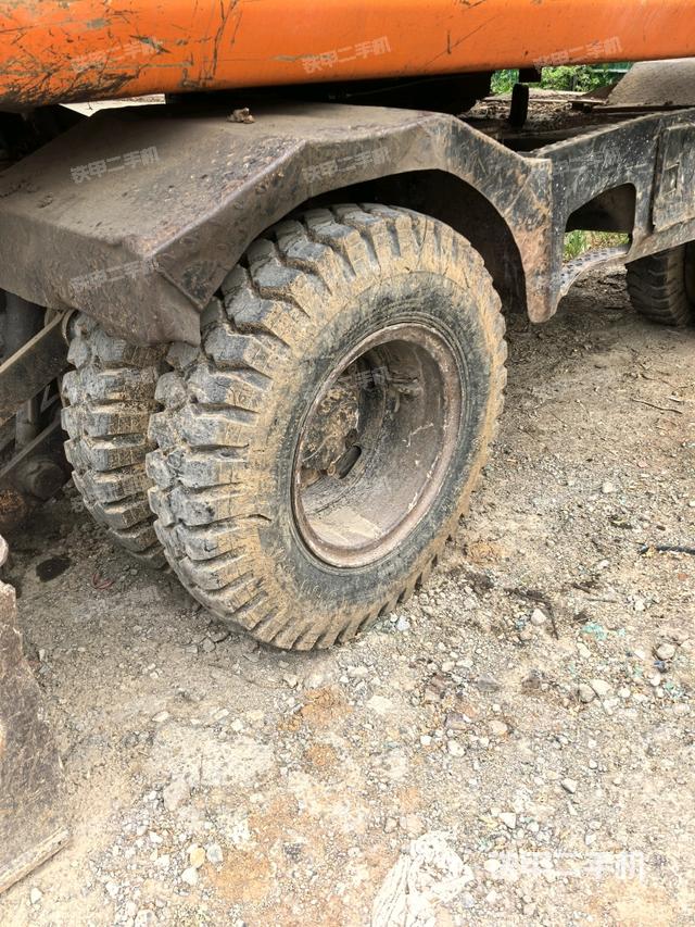 左驅(qū)動輪(行走機構(gòu)) 左驅(qū)動輪(行走機構(gòu))