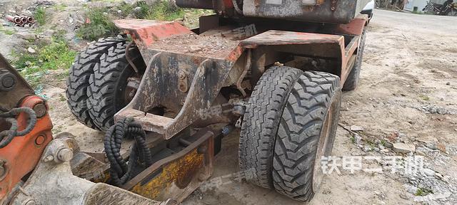 單側(cè)履帶整體（整機(jī)外觀）