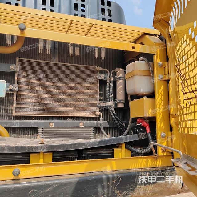 散熱器正面（大件艙室）