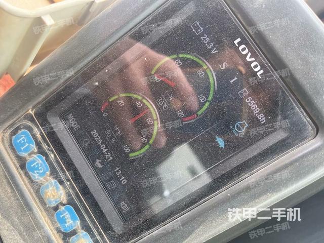 左后方玻璃角标（驾驶室部分）