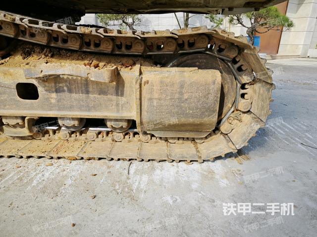 右驅(qū)動(dòng)輪(行走機(jī)構(gòu)) 右驅(qū)動(dòng)輪(行走機(jī)構(gòu))