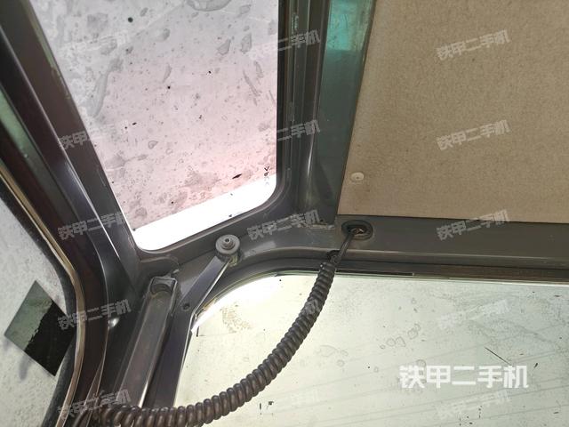 后窗玻璃角標(biāo)（駕駛室部分）