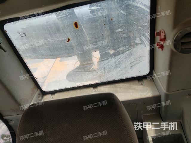 座椅后部(駕駛室部分) 座椅后部(駕駛室部分)