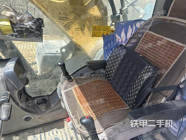 駕駛室整體（整機(jī)外觀）