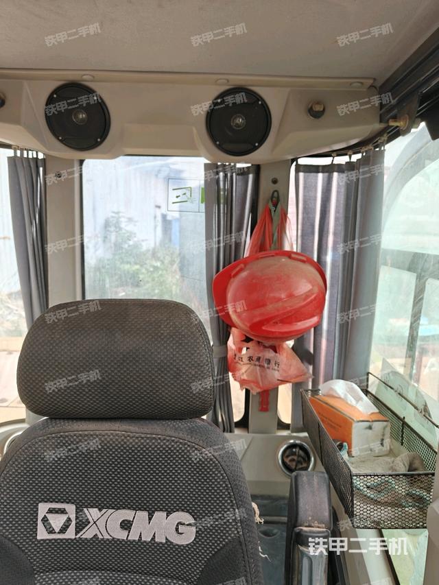 顶棚整体（驾驶室部分）