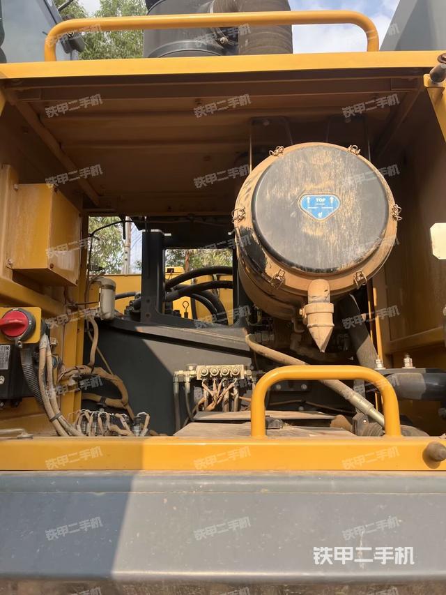 散熱器正面（大件艙室）