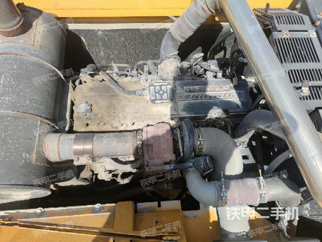 发动机室(上车部件) 发动机室(上车部件)