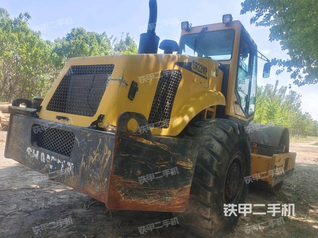 右后45°（壓路機(jī)整機(jī)外觀）