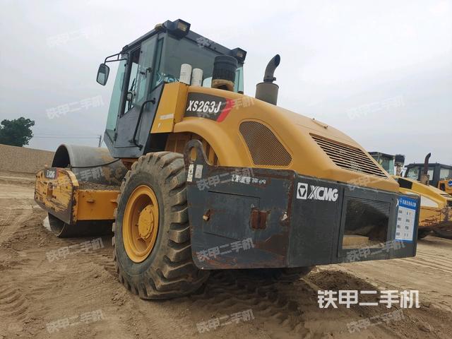 左后45°（壓路機(jī)整機(jī)外觀）