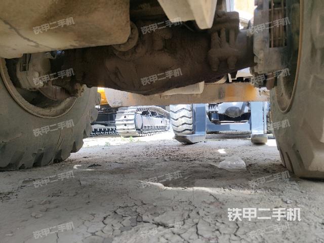 后驱动桥（液压/传动系统）