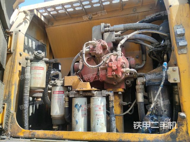 液压泵室(大件舱室) 液压泵室(大件舱室)