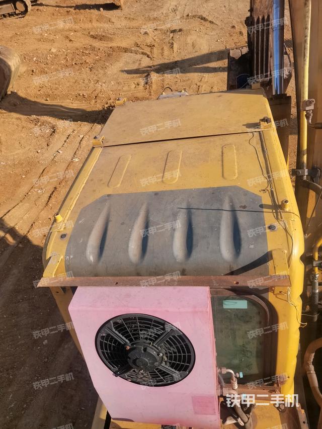 駕駛室頂部俯視（上車部件）