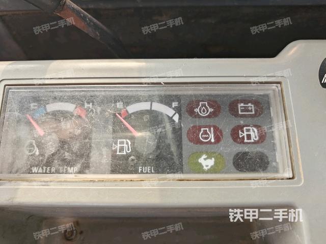 ?駕駛室正側(cè)（駕駛室部分）