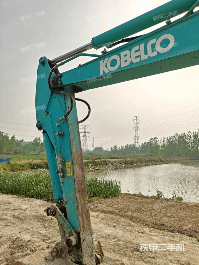 鏟斗右后整體（工作和回轉(zhuǎn)裝置）